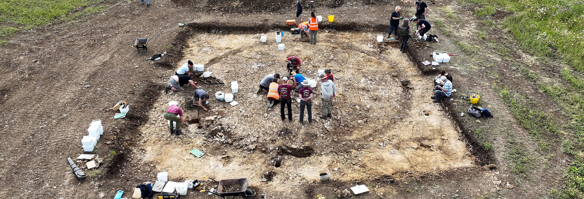 1500 Yıllık Kardeşlik Bağı: DNA Analizi Arkeolojideki O Hüzünlü Sırrı Çözdü!